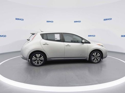 Used 2015 Nissan Leaf SV image 8