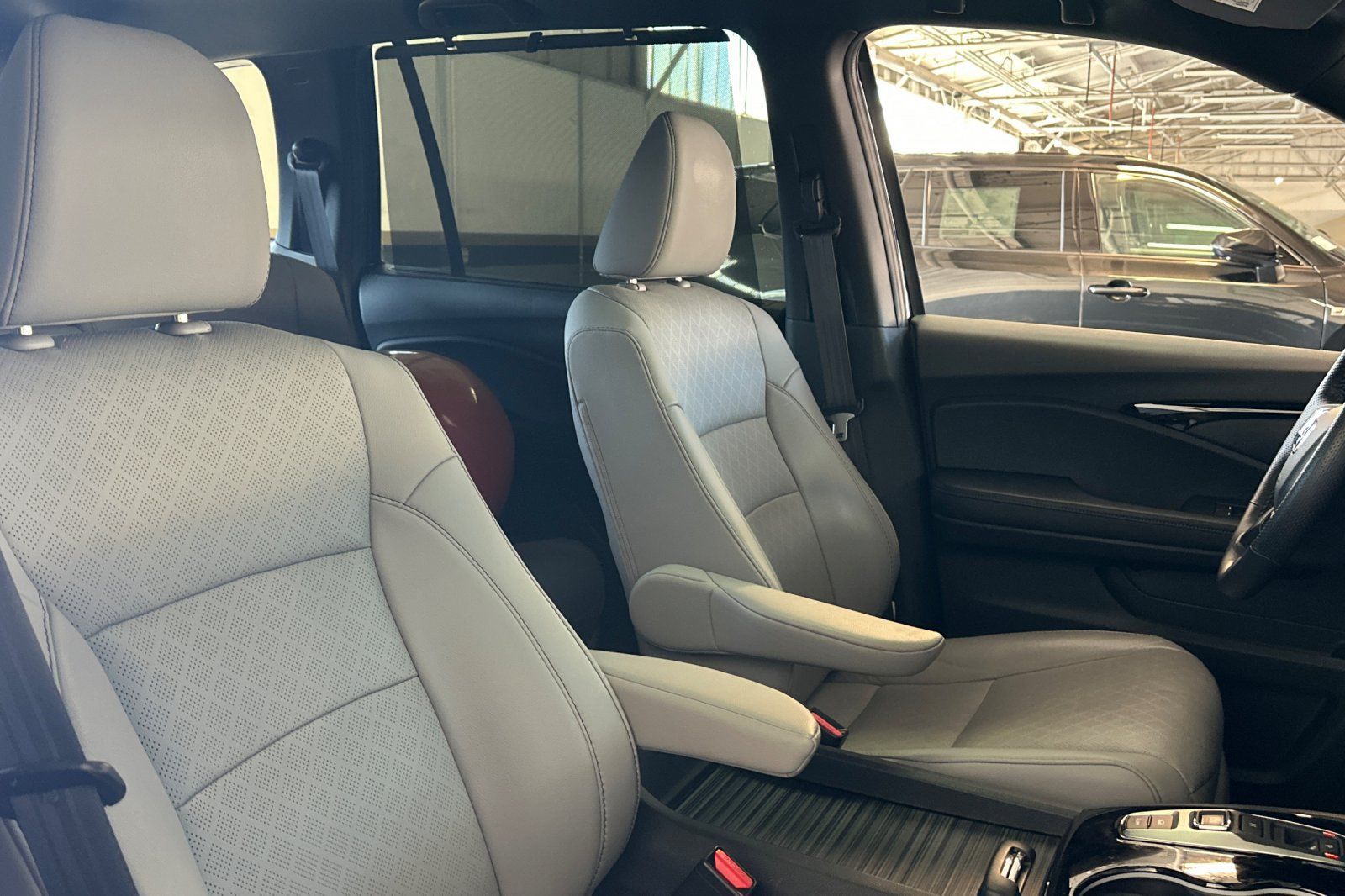 Used 2023 Honda Passport Elite image 33