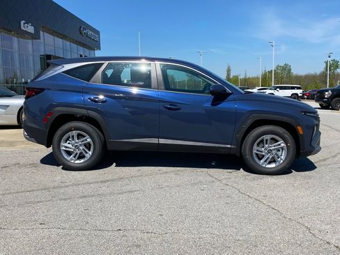 New 2026 Hyundai Tucson SE AWD/4WD image 9