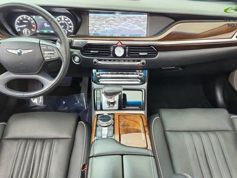Used 2019 Genesis G90 3.3T Premium RWD image 86