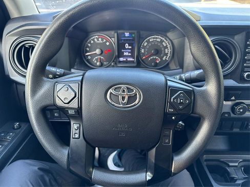 Used 2022 Toyota Tacoma SR RWD image 16