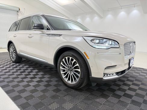 Used 2023 Lincoln Aviator Reserve w/ Equipment Group 201A image 1