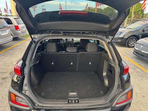 Used 2018 Hyundai Kona SEL w/ SEL Tech Package 02 image 9