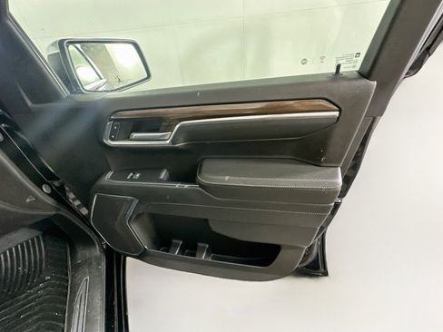 Used 2024 Chevrolet Silverado 1500 LT AWD/4WD image 31