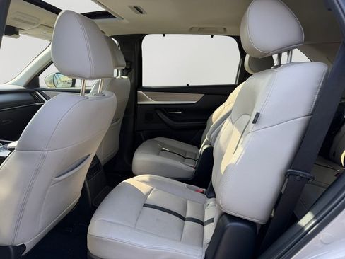 Used 2024 MAZDA CX-90 3.3 Turbo w/ Preferred Plus image 13