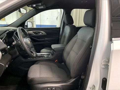Used 2023 Chevrolet Traverse LT AWD/4WD image 10