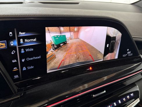 Used 2023 Cadillac Escalade Sport w/ LPO, ONYX Package AWD/4WD image 31