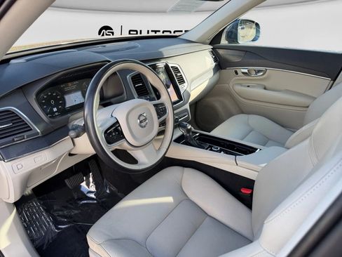 Used 2020 Volvo XC90 T6 Momentum w/ Protection Package Premier AWD/4WD image 16