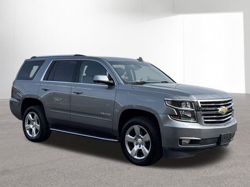 Used 2020 Chevrolet Tahoe Premier AWD/4WD image 12