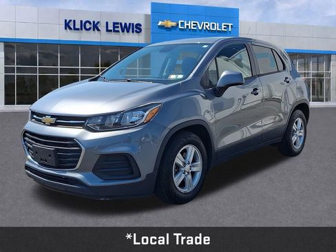Used 2020 Chevrolet Trax LS w/ Tint and Cruise Package FWD image 3