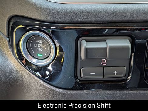 New 2026 GMC Sierra 1500 SLT AWD/4WD image 16