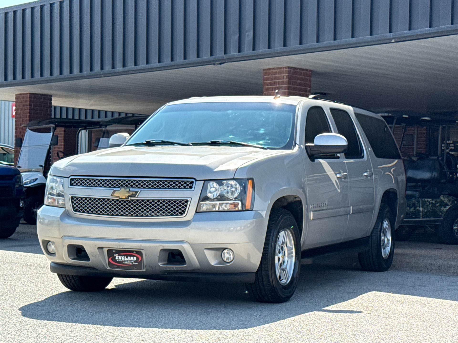Used 2007 Chevrolet Suburban LT w/ 1LT Special Edition RWD image 3