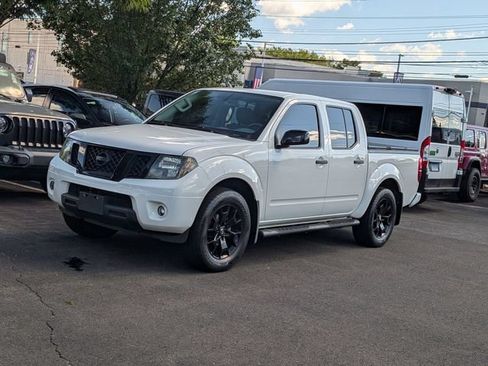 Used 2020 Nissan Frontier SV w/ Midnight Edition Floor Mats AWD/4WD image 7