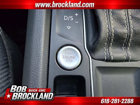 Used 2021 Volkswagen Atlas Cross Sport SE FWD image 30