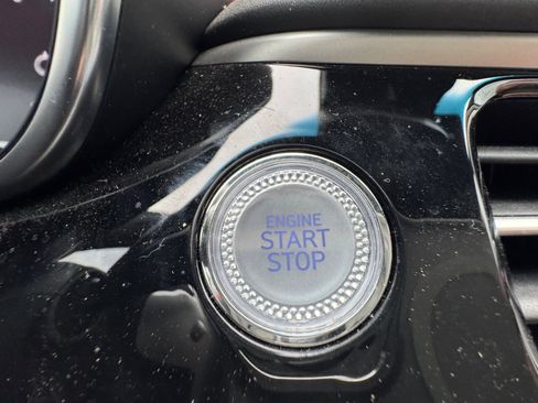 Used 2025 Genesis G70 3.3T Advanced w/ Sport Prestige Package image 30