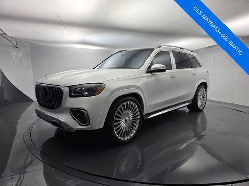 Used 2026 Mercedes-Benz Maybach GLS 600 4MATIC image 8