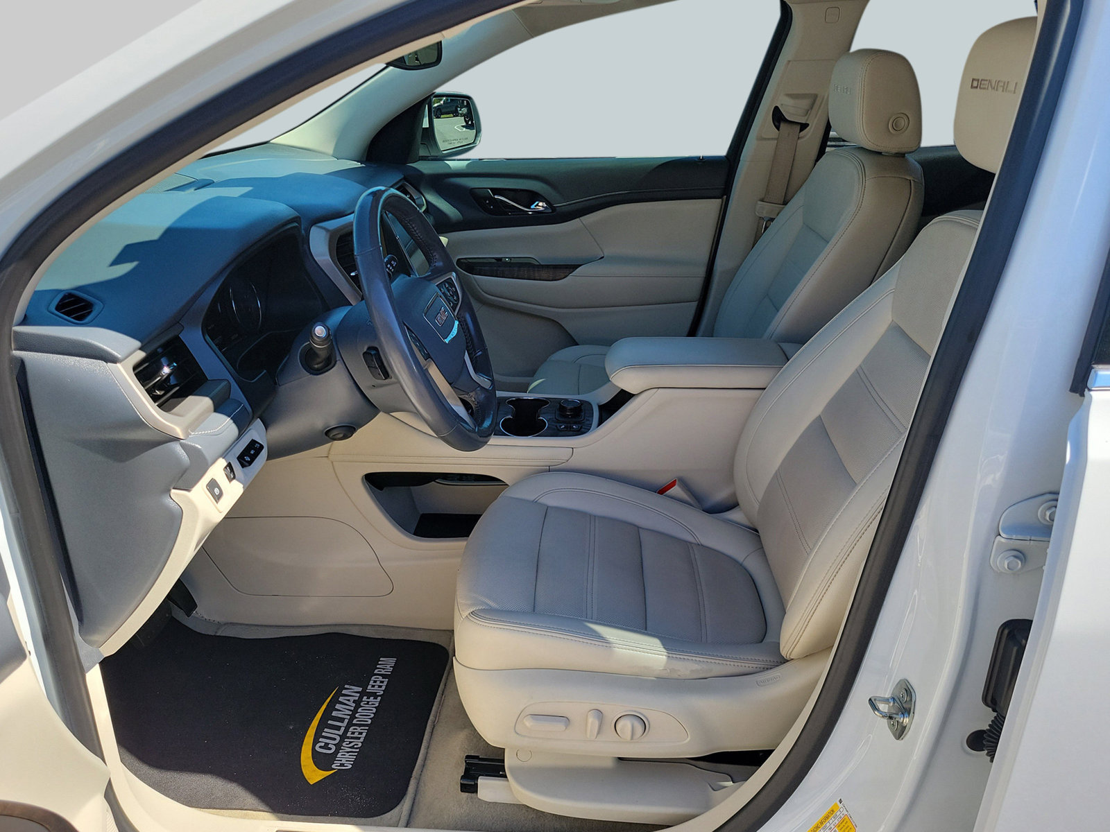 Used 2021 GMC Acadia Denali w/ LPO, Floor Liner Package FWD image 27