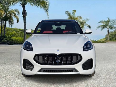 New 2026 Maserati Grecale Modena image 3