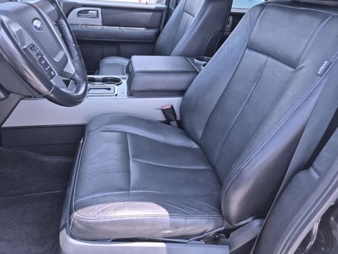Used 2017 Ford Expedition Limited AWD/4WD image 16