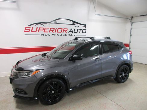 Used 2021 Honda HR-V Sport image 2