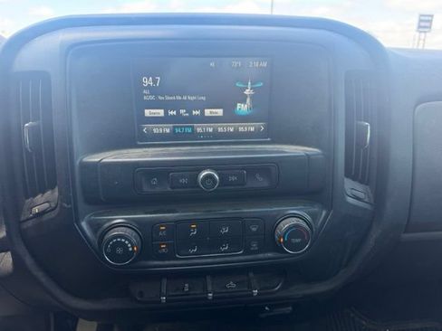 Used 2018 Chevrolet Silverado 1500 W/T w/ Black Out Edition AWD/4WD image 17