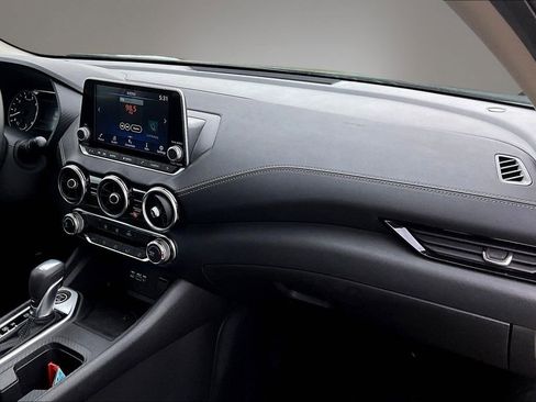 Certified 2023 Nissan Sentra SV FWD image 26