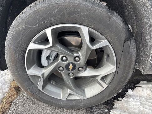 Used 2025 Chevrolet Trax LT w/ Driver Confidence Package image 25