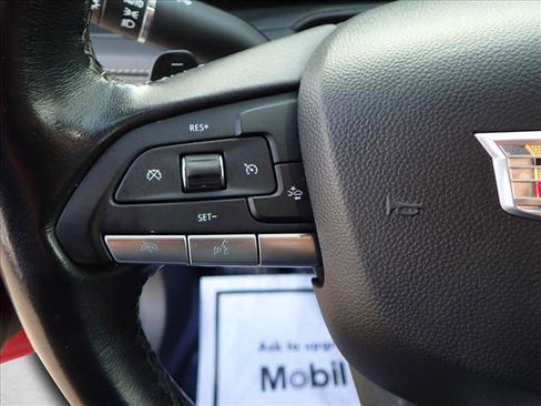 Used 2024 Cadillac XT4 Premium Luxury image 15