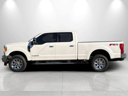 Used 2017 Ford F250 Lariat w/ Chrome Package AWD/4WD image 5