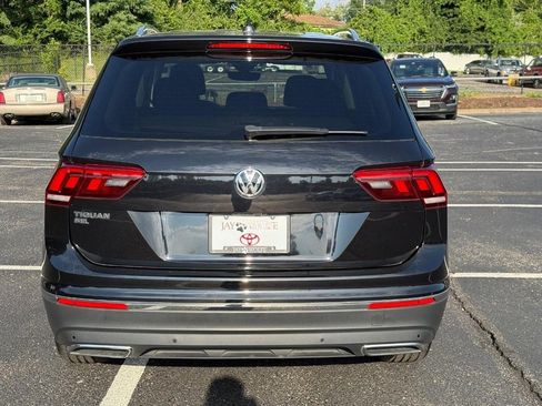 Used 2020 Volkswagen Tiguan SEL w/ Tiguan Three-Row MDO Package image 5