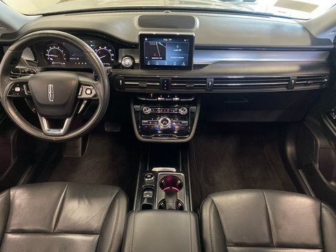 Used 2022 Lincoln Corsair AWD w/ Premium Package image 10