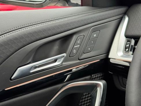 Used 2025 BMW X2 xDrive28i w/ Technology Package image 34