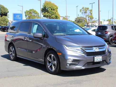 Used 2018 Honda Odyssey Touring image 5
