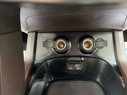 Used 2015 Hyundai Santa Fe Sport image 30