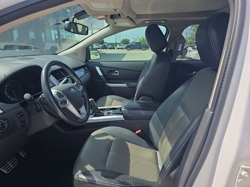 Used 2014 Ford Edge Sport w/ Driver Entry Package FWD image 2