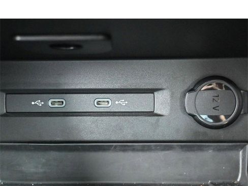 Used 2024 Volkswagen Taos SE image 22