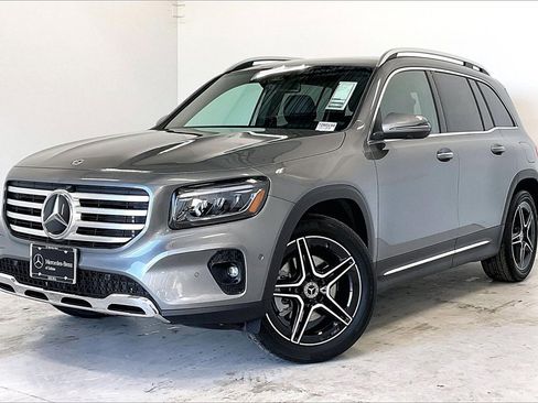 New 2026 Mercedes-Benz GLB 250 4MATIC image 2
