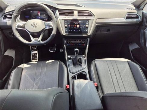 Used 2022 Volkswagen Tiguan SE R-Line FWD image 16