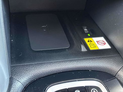 Certified 2023 Toyota Corolla Cross LE w/ Moonroof Package image 24