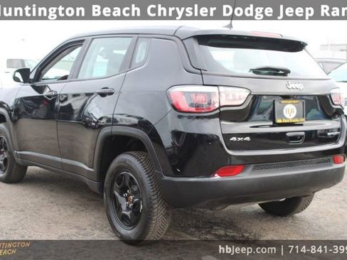 Used 2019 Jeep Compass Sport image 3
