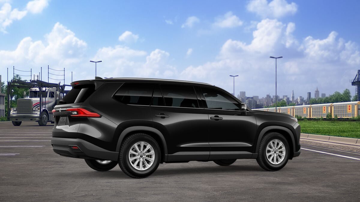 New 2026 Toyota Grand Highlander XLE FWD image 11