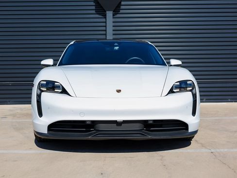 Certified 2021 Porsche Taycan image 10