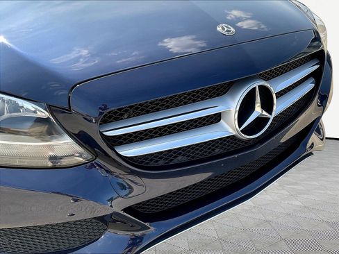 Used 2018 Mercedes-Benz C 300 4MATIC Sedan image 33