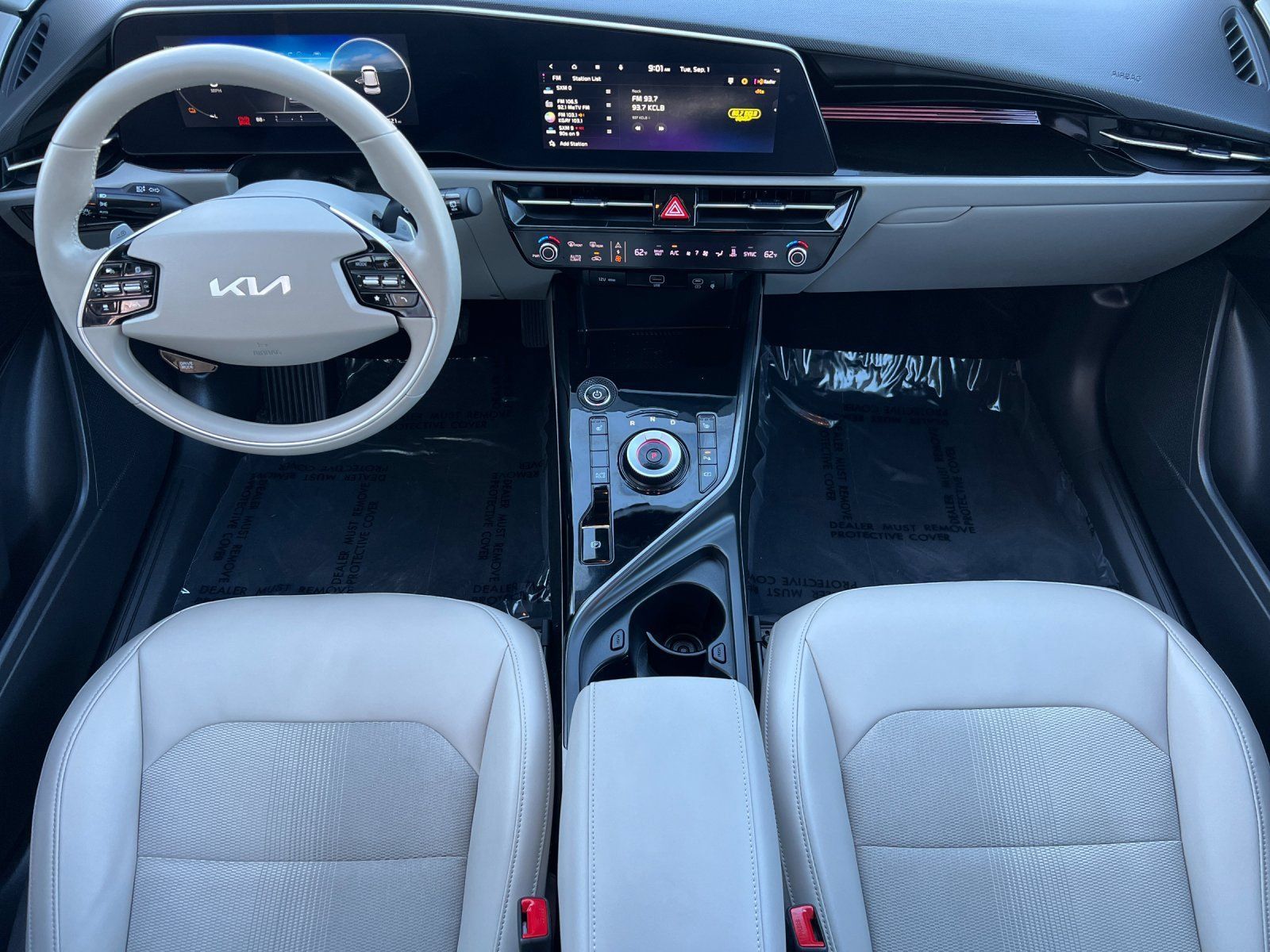 Certified 2023 Kia Niro Wind FWD image 12