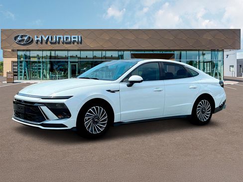 New 2025 Hyundai Sonata Limited image 2