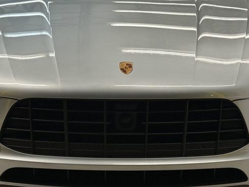 Used 2018 Porsche Macan S image 5