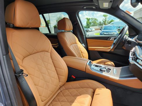 Used 2024 BMW X5 M60i image 16
