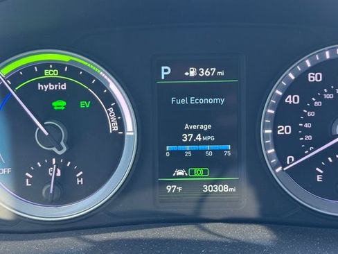Used 2019 Hyundai Sonata Limited w/ Ultimate Package 02 FWD image 8