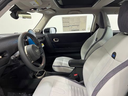 Certified 2025 MINI Cooper 2-Door Hardtop image 12