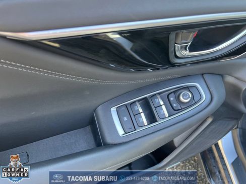 Used 2025 Subaru Outback Limited AWD/4WD image 11